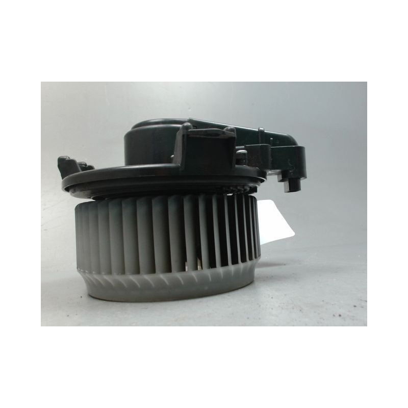 MOTEUR VENTILATEUR CHAUFFAGE TOYOTA AURIS