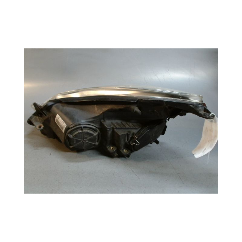 PHARE DROIT OPEL CORSA 06-09