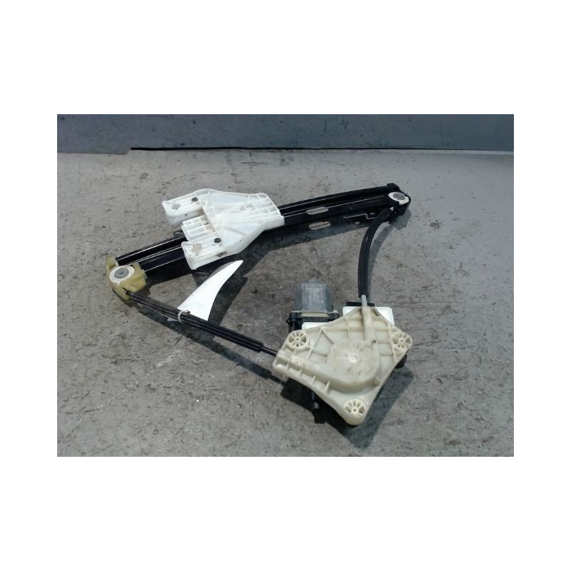 MECANISME+MOTEUR LEVE-GLACE ARRIERE GAUCHE AUDI A1