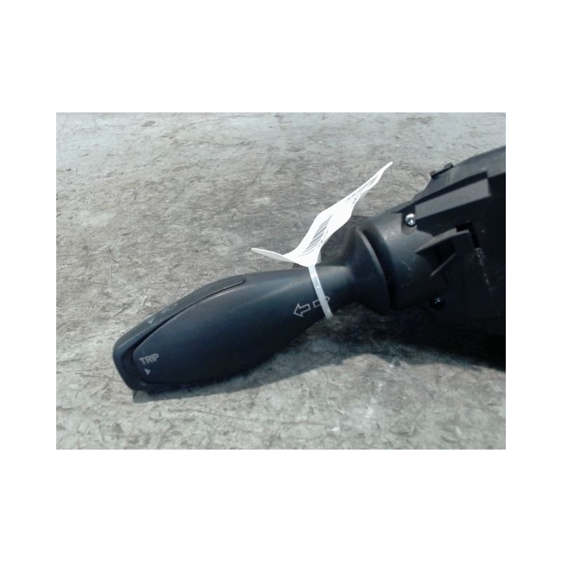 COMMANDE CLIGNOTANT FORD KA+