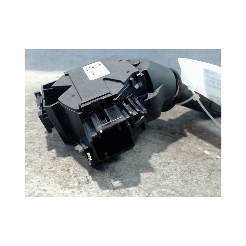 COMMANDE CLIGNOTANT FORD KA+