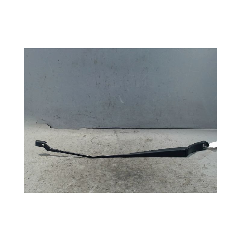BRAS ESSUIE-GLACE AVANT DROIT FORD KA+