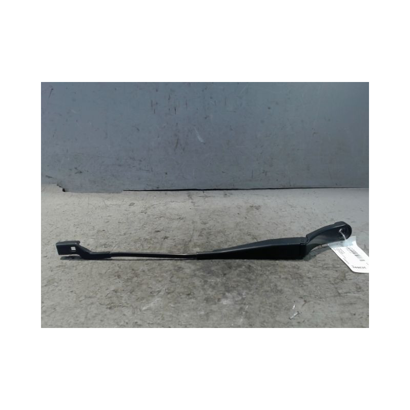 BRAS ESSUIE-GLACE AVANT GAUCHE FORD KA+