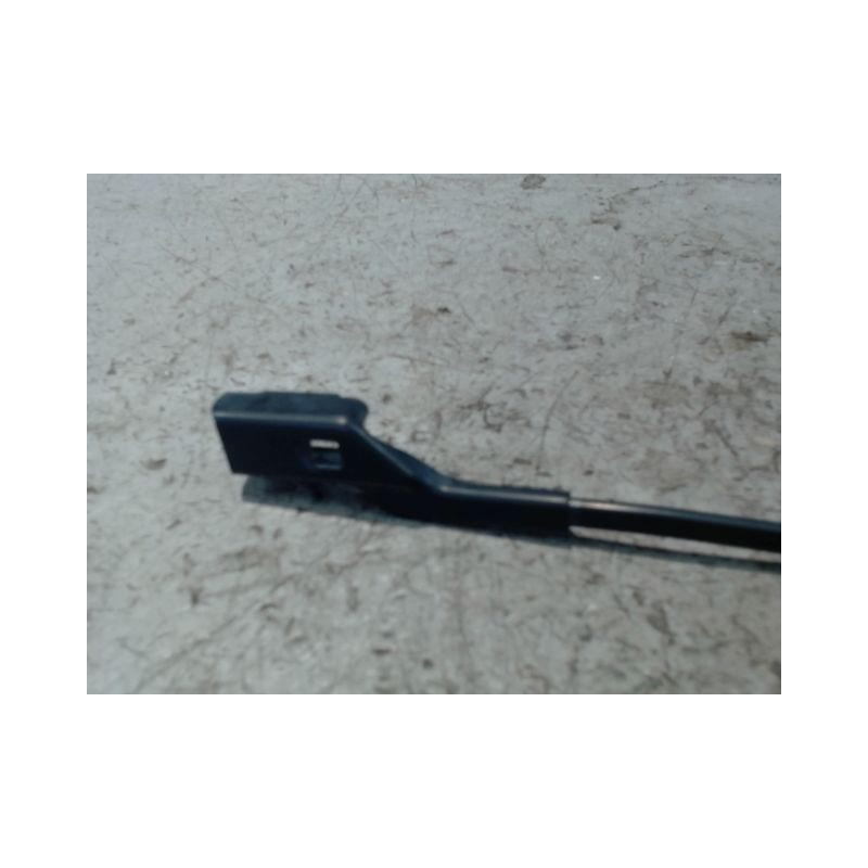 BRAS ESSUIE-GLACE AVANT GAUCHE FORD KA+