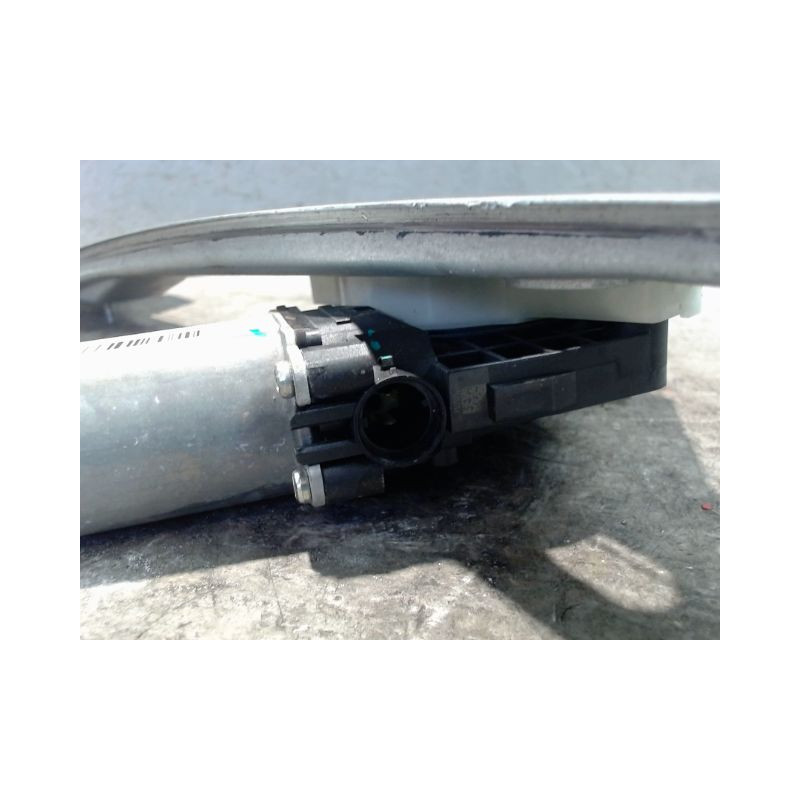 MECANISME+MOTEUR LEVE-GLACE AVANT DROIT FORD KA+