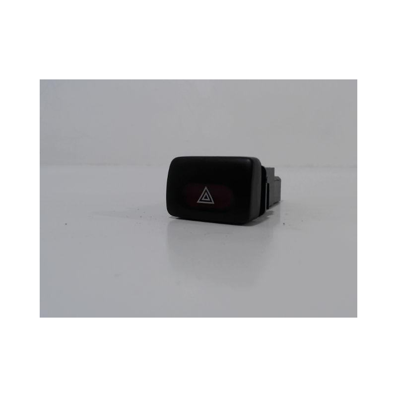 BOUTON DE WARNING NISSAN SUNNY 91-95