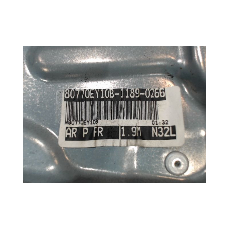 MECANISME+MOTEUR LEVE-GLACE AVANT DROIT NISSAN QASHQAI