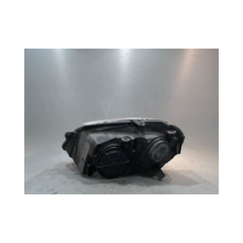 PHARE DROIT VOLKSWAGEN POLO
