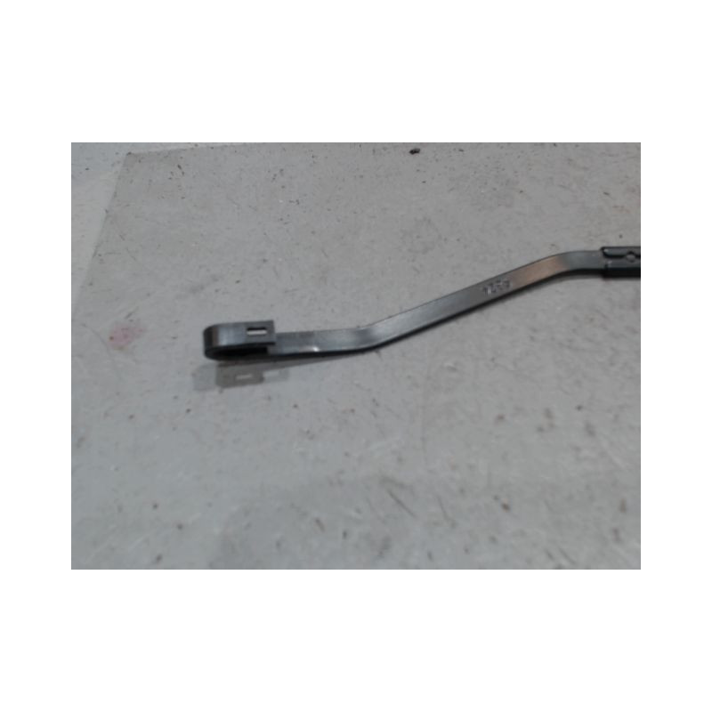 BRAS ESSUIE-GLACE AVANT DROIT TOYOTA YARIS