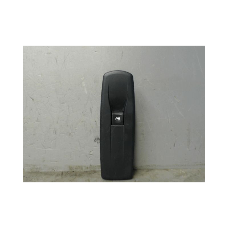 COMMANDE LEVE-GLACE PORTE AVD RENAULT MEGANE