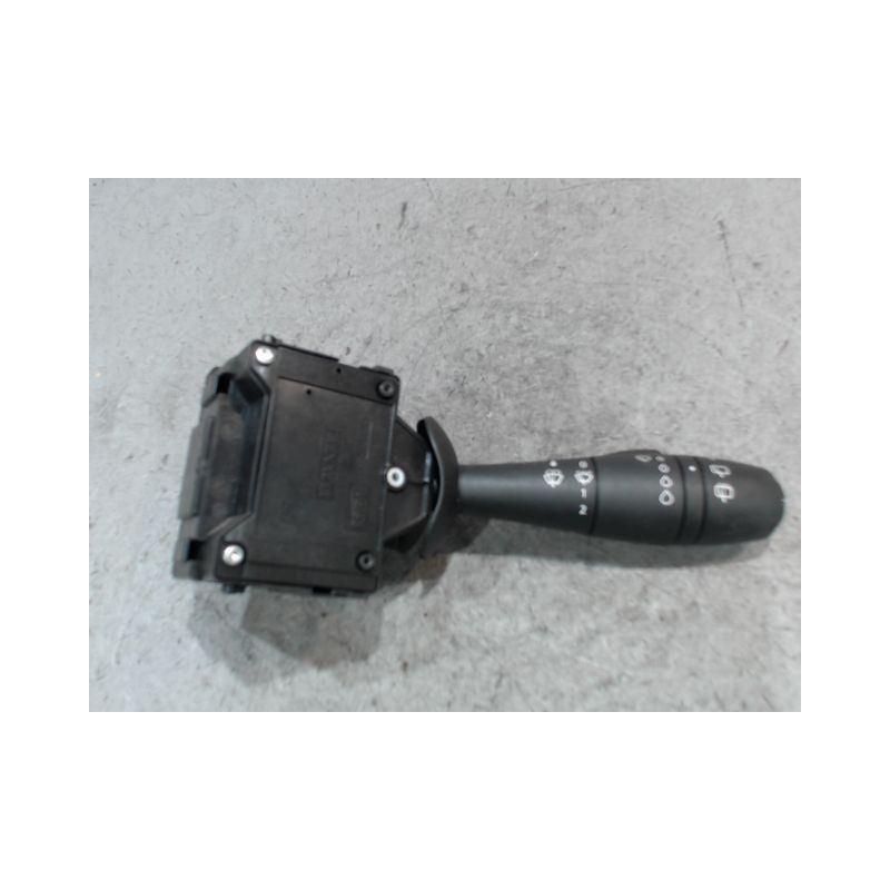 COMMANDE ESSUIE GLACE RENAULT CLIO
