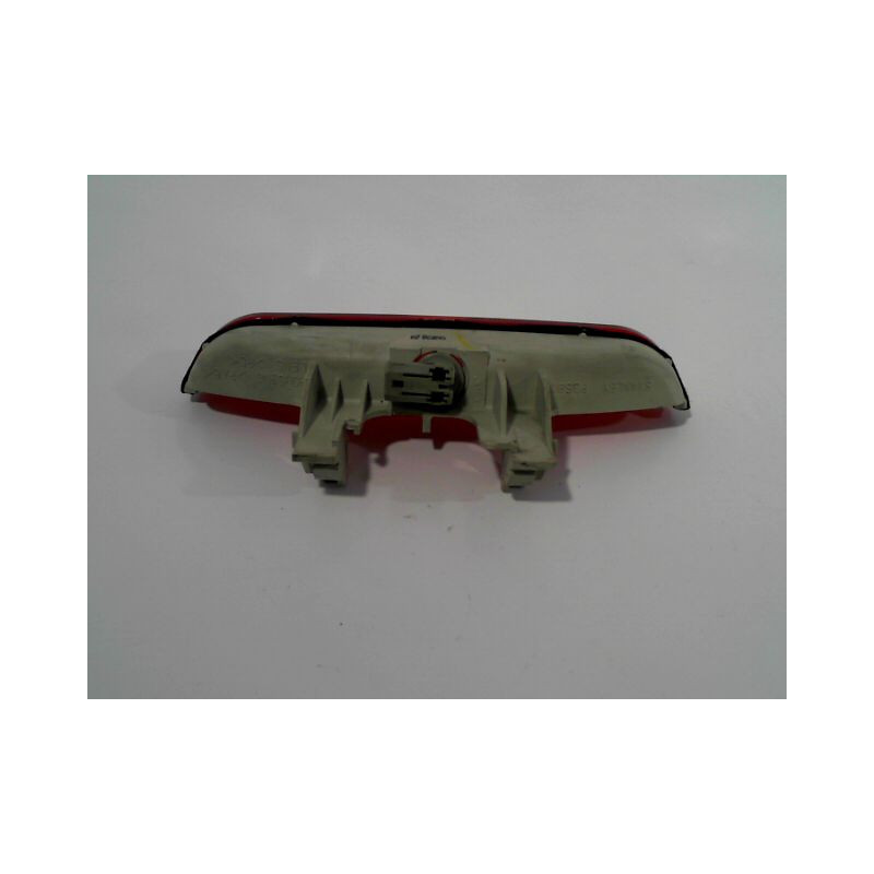 FEUX STOP SUPPLEMENTAIRE MAZDA MAZDA 3  5P