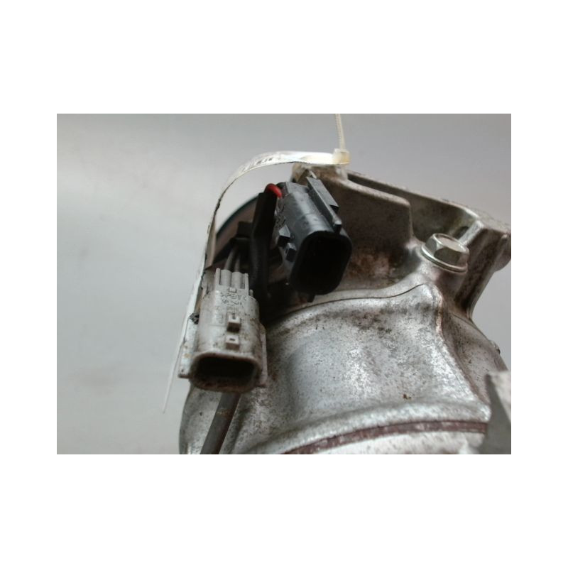 COMPRESSEUR AIR CONDITIONNE RENAULT MEGANE