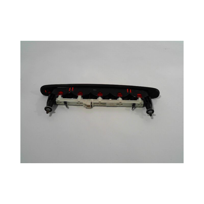FEUX STOP SUPPLEMENTAIRE SUZUKI SWIFT 3P