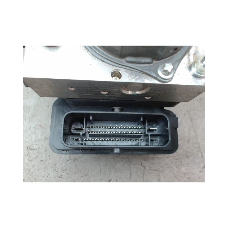UNITE HYDRAULIQUE ABS MERCEDES GLA