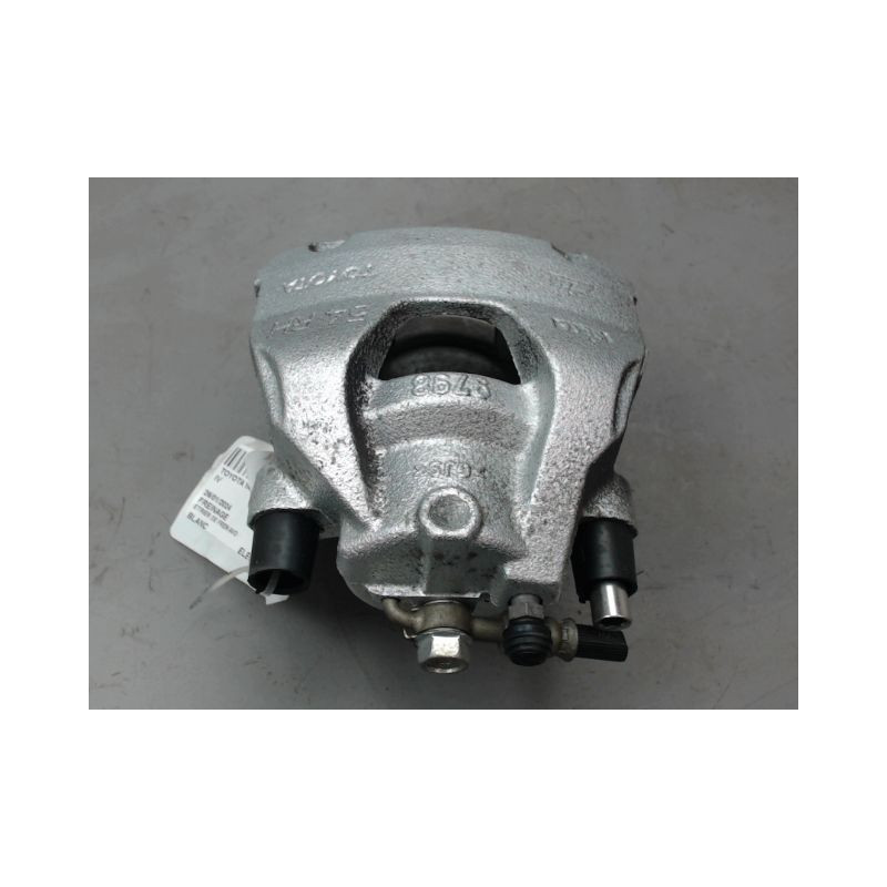 ETRIER DE FREIN AVANT DROIT TOYOTA YARIS 2005-