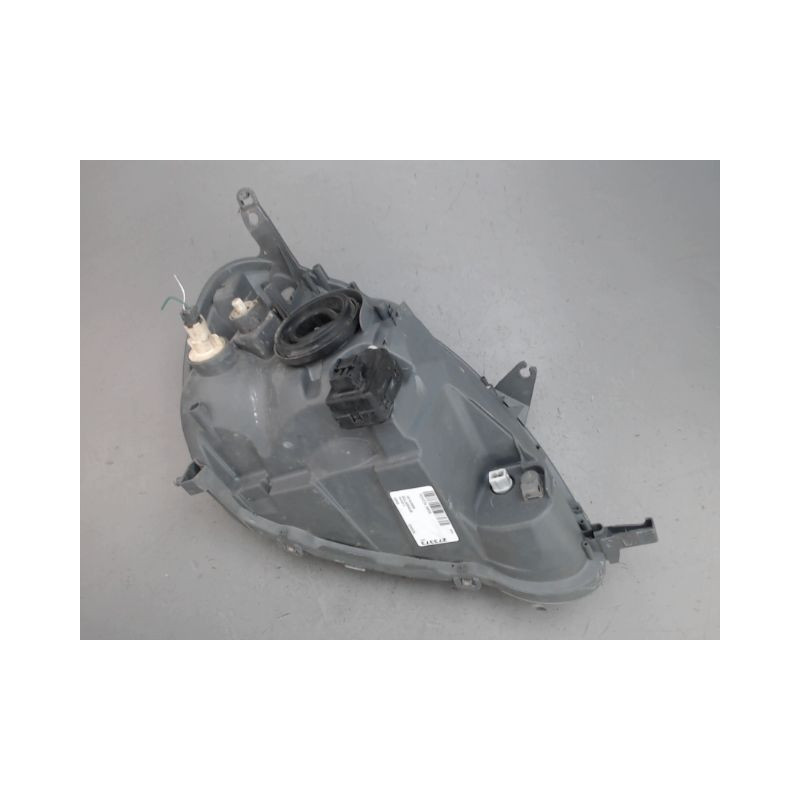 PHARE GAUCHE TOYOTA YARIS