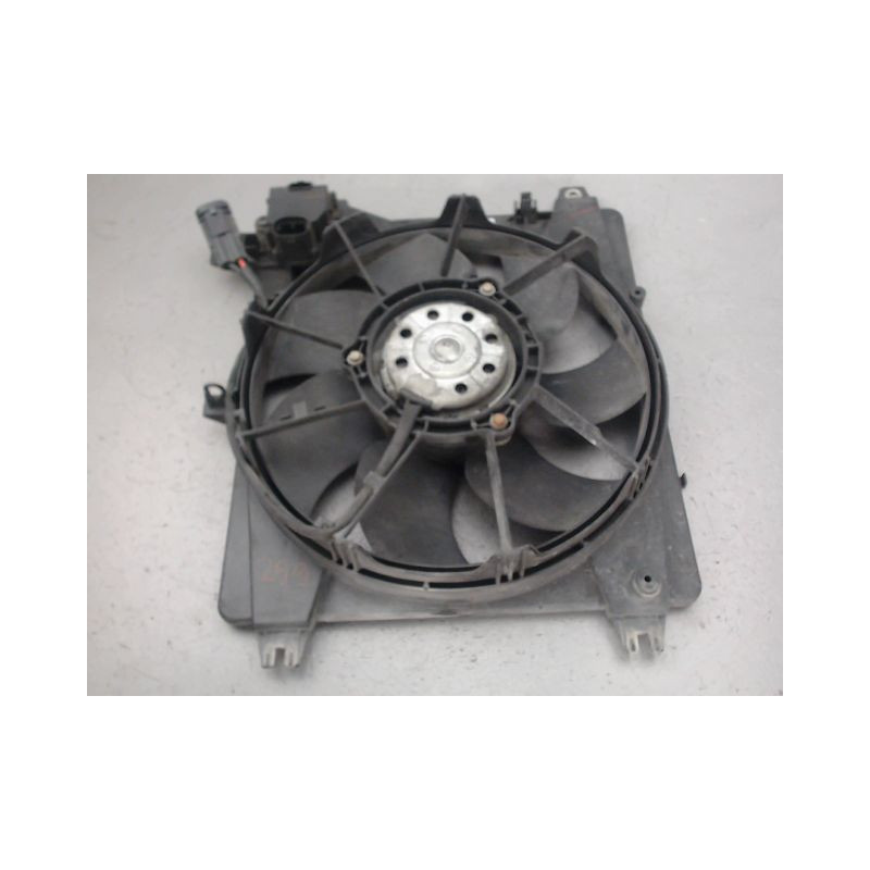 MOTEUR VENTILATEUR RADIATEUR PEUGEOT 107