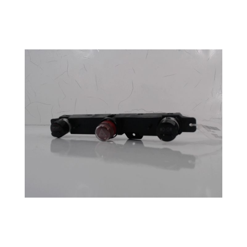 BOUTON DE WARNING FIAT 500 2007-
