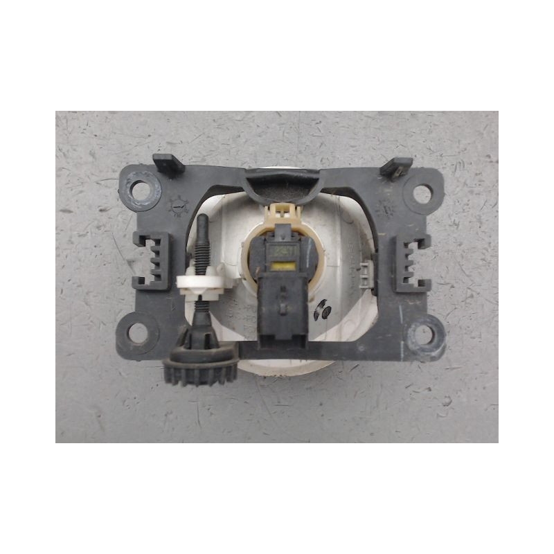 PHARE ANTIBROUILLARD AVANT DROIT CITROEN C3