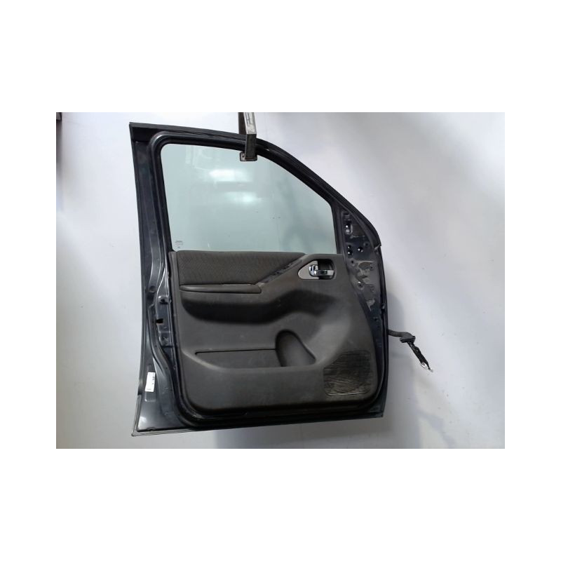 PORTE AVANT GAUCHE NISSAN PATHFIND.