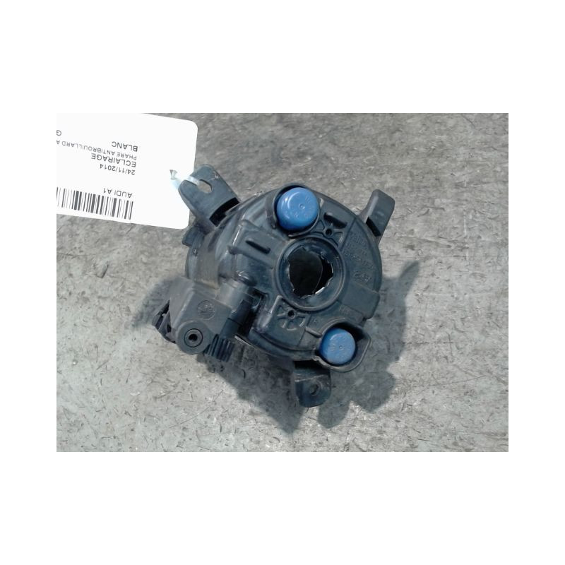 PHARE ANTIBROUILLARD AVANT DROIT AUDI A1