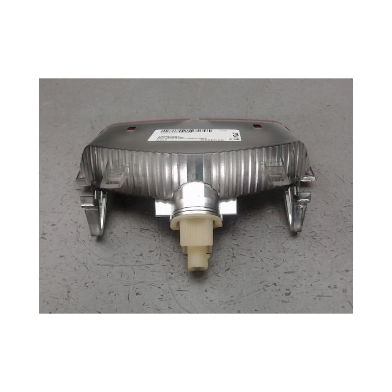 FEUX STOP SUPPLEMENTAIRE NISSAN MICRA