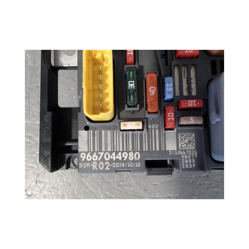 BOITE A FUSIBLES PEUGEOT 3008