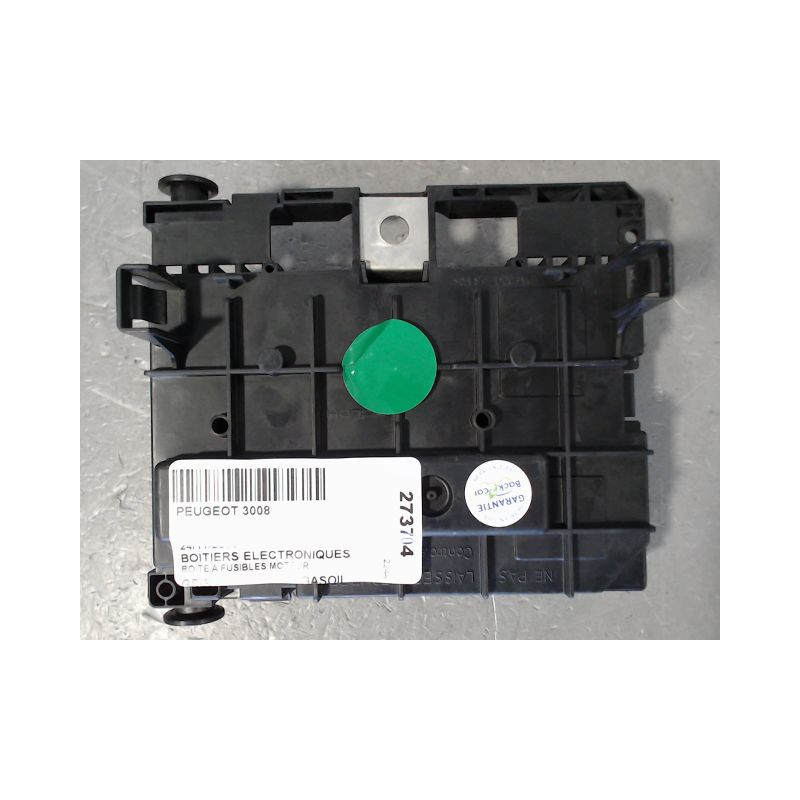 BOITE A FUSIBLES PEUGEOT 3008