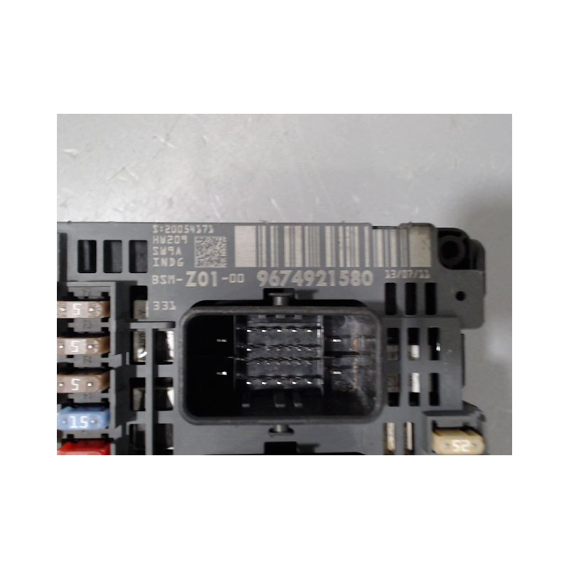BOITE A FUSIBLES CITROEN C4 2010-