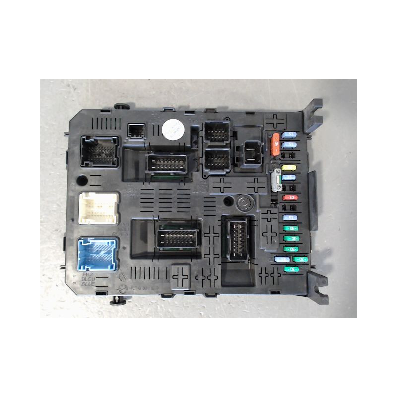 BOITIER GESTION HABITACLE PEUGEOT 5008