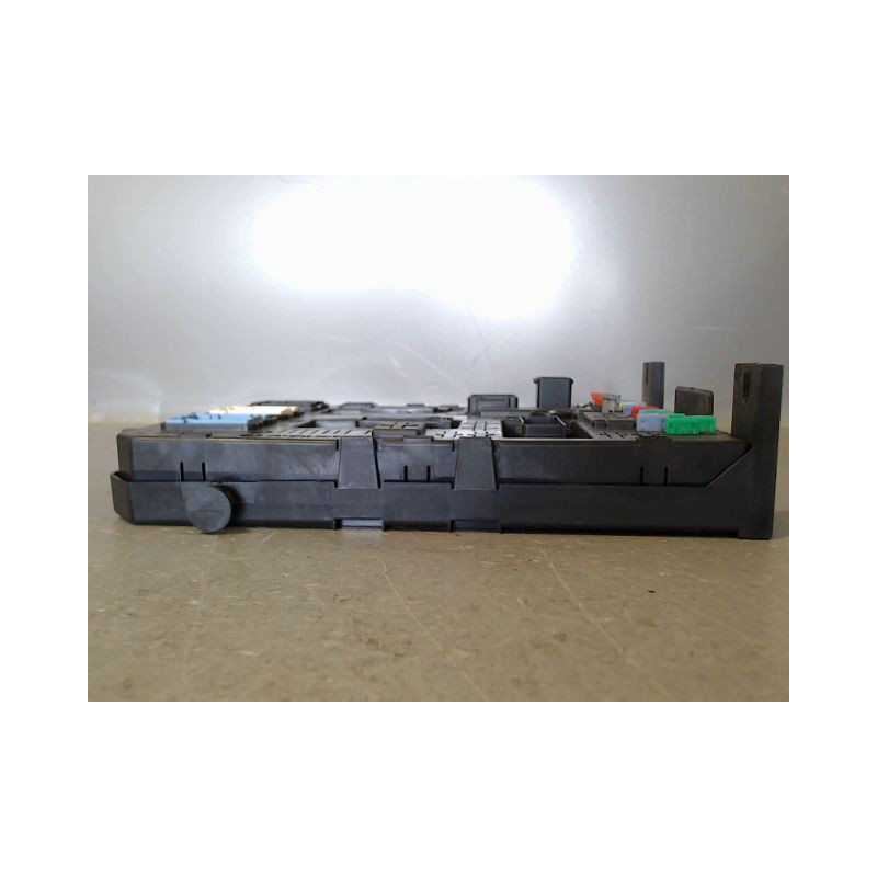 BOITIER GESTION HABITACLE PEUGEOT 5008
