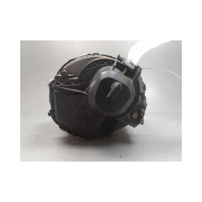 PHARE GAUCHE VOLKSWAGEN NEWBEETLE