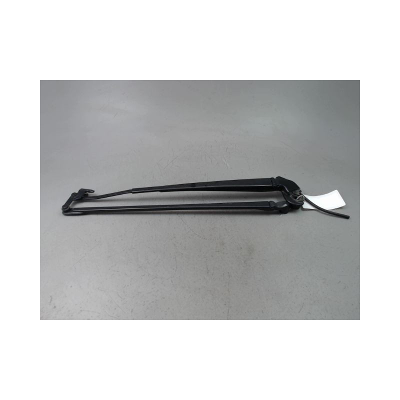 BRAS ESSUIE-GLACE AVANT TOYOTA YARIS 2005-