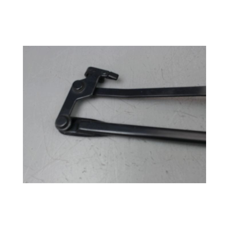 BRAS ESSUIE-GLACE AVANT TOYOTA YARIS 2005-