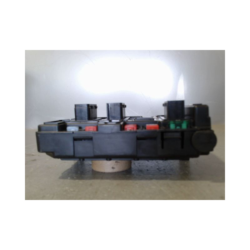 BOITE A FUSIBLES CITROEN XSARA