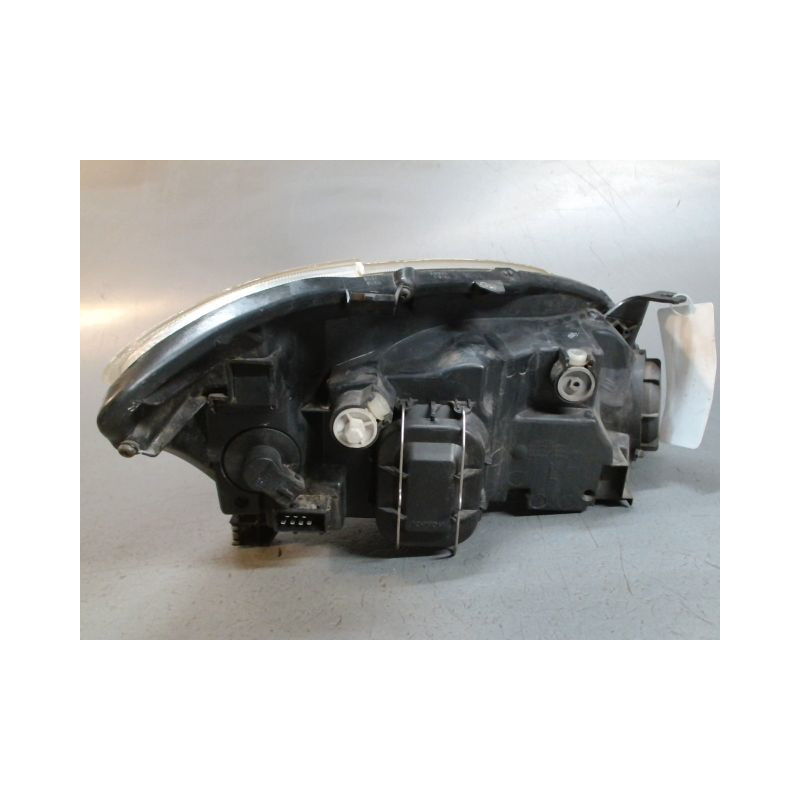 PHARE GAUCHE TOYOTA COROLLA 2002-