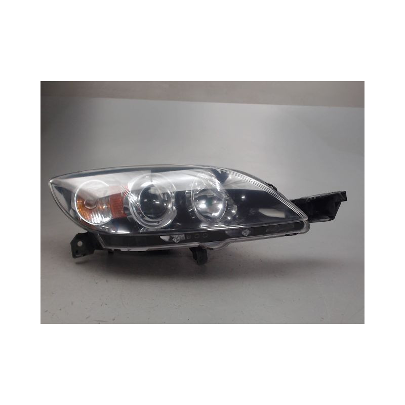 PHARE DROIT MAZDA 3