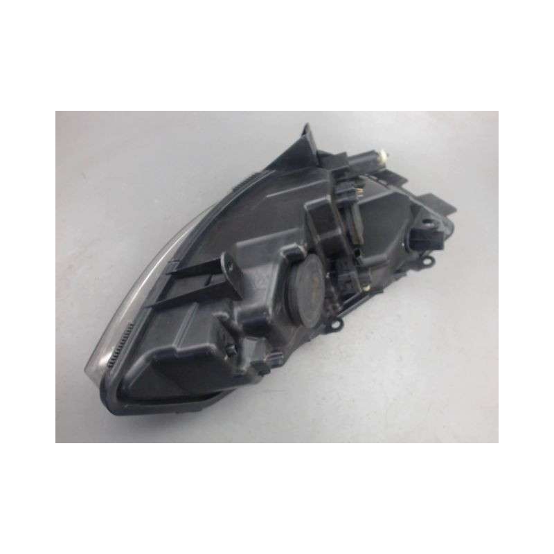 PHARE GAUCHE RENAULT MEGANE