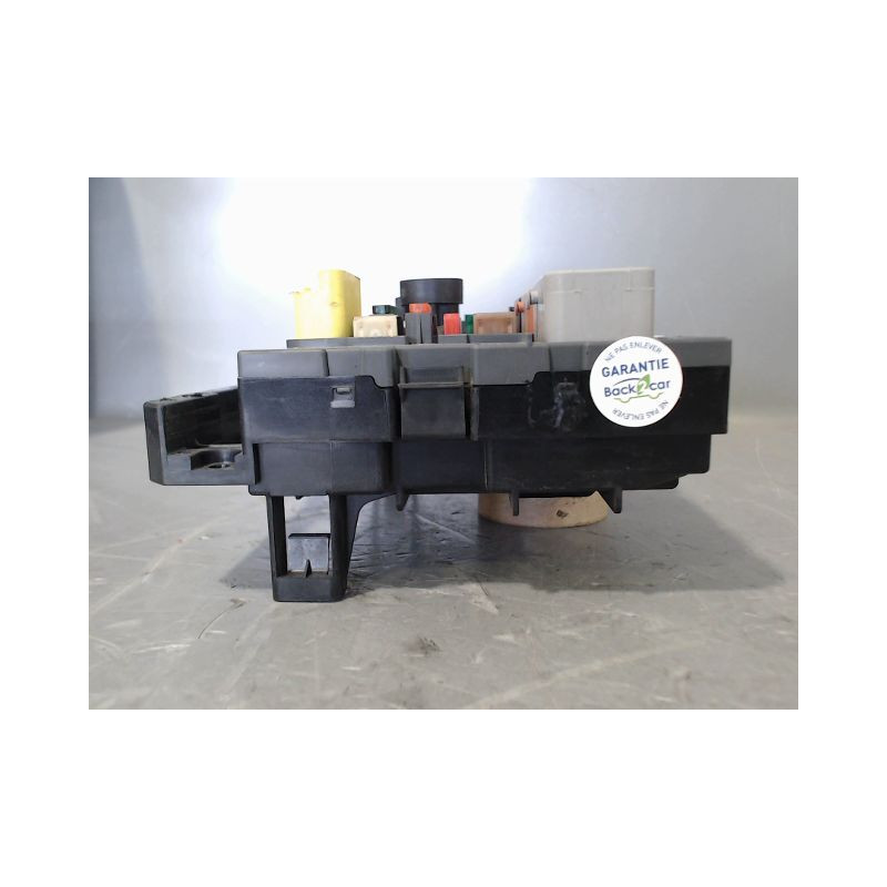BOITE A FUSIBLES PEUGEOT 3008
