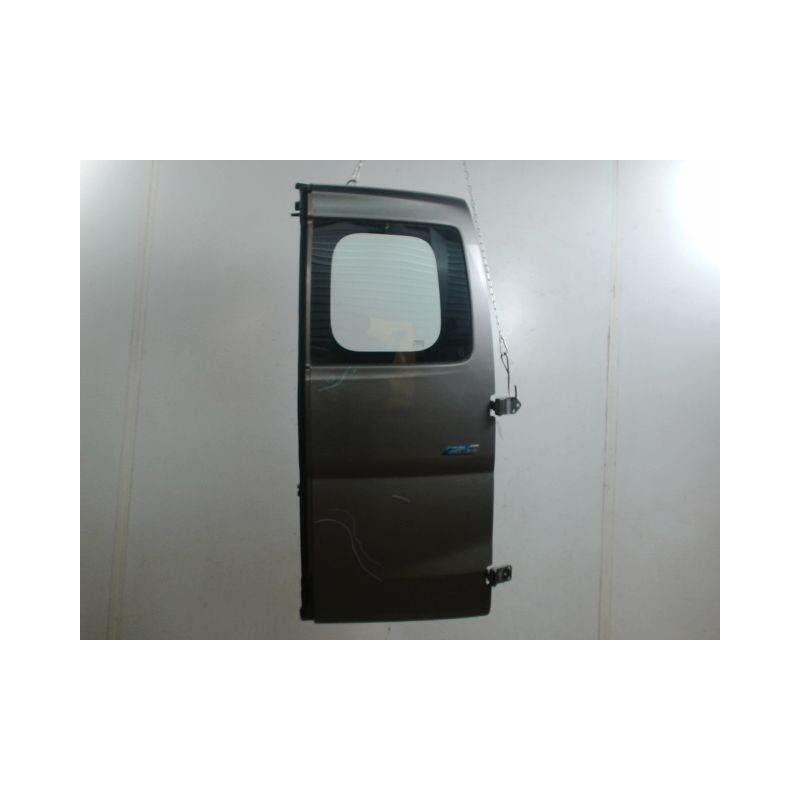 PORTE BATTANTE ARRIERE DROIT NISSAN NV200