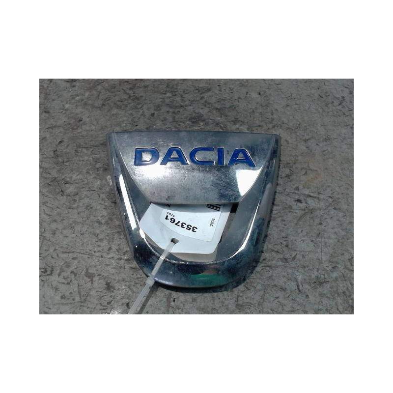 SIGLE CALANDRE DACIA SANDERO 2008-