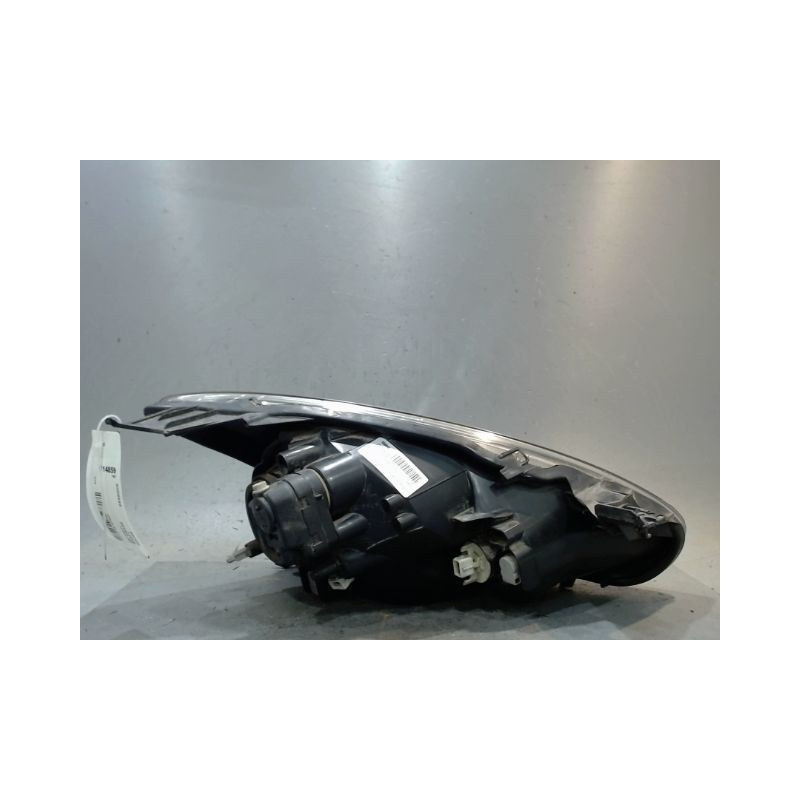PHARE GAUCHE TOYOTA AYGO