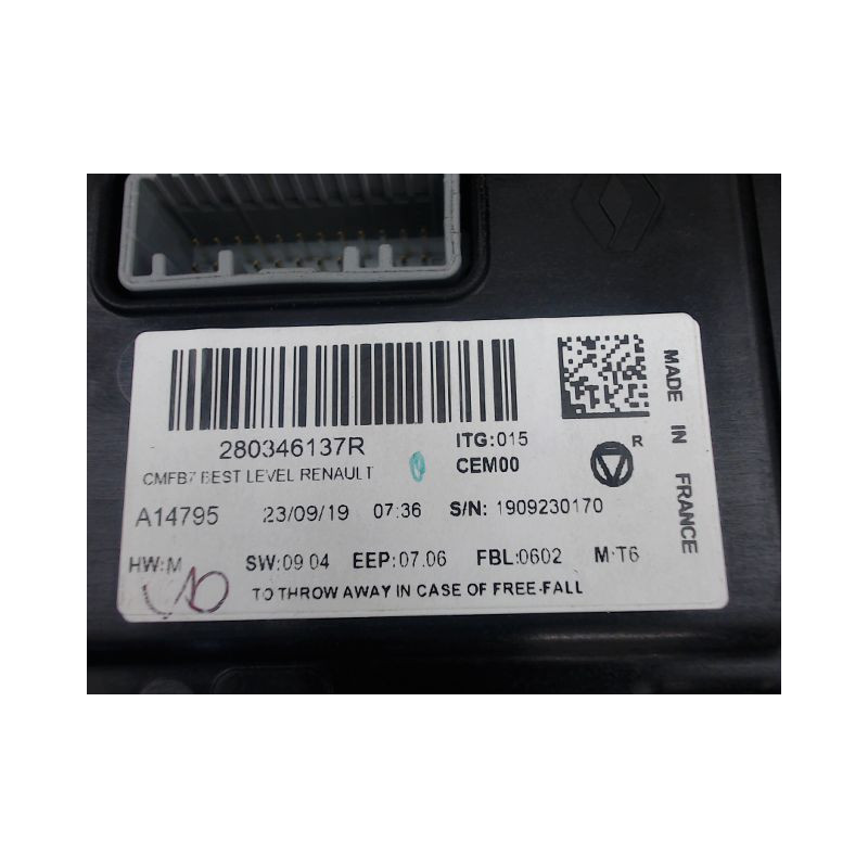 ECRAN GPS RENAULT CLIO