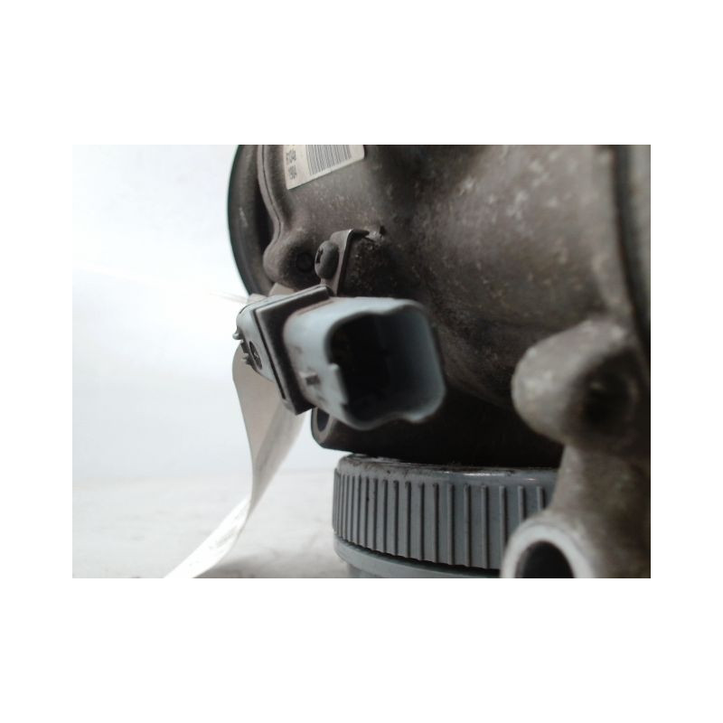 COMPRESSEUR AIR CONDITIONNE RENAULT TWINGO II Phase 1 2007-2011