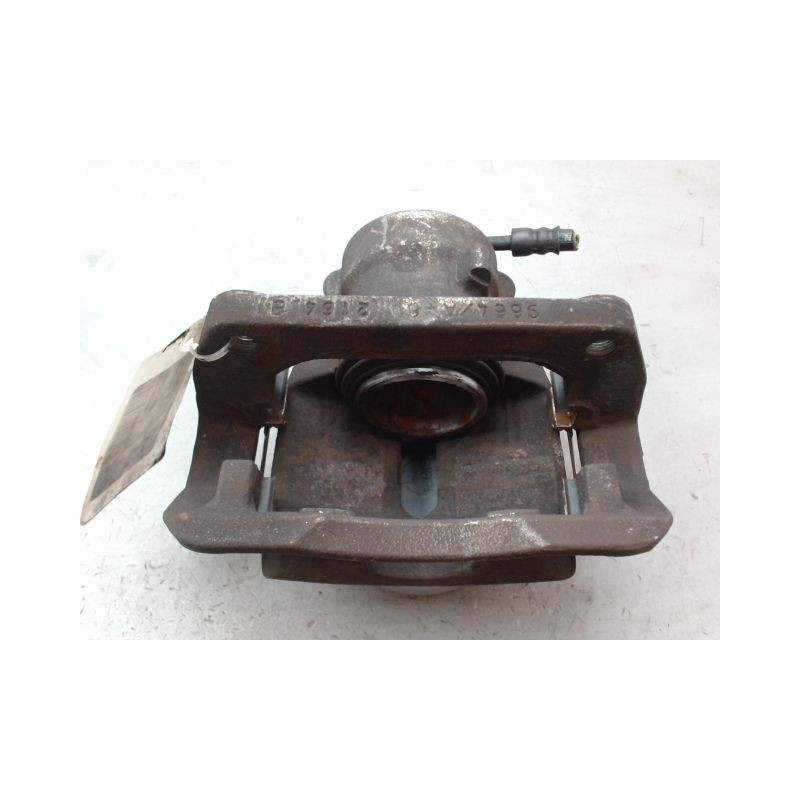 ETRIER DE FREIN AVANT DROIT KIA VENGA 09-