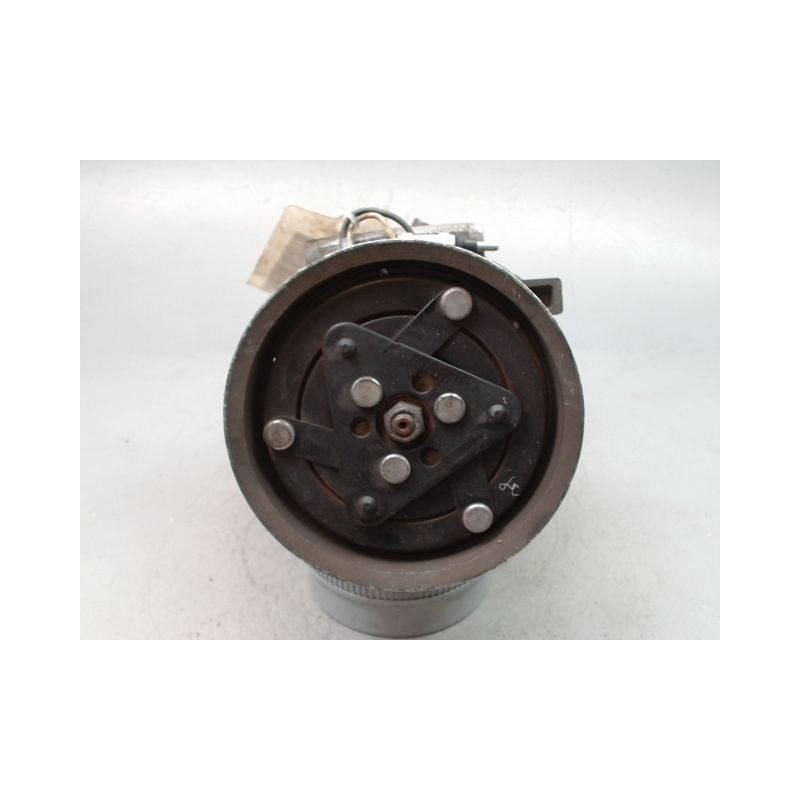 COMPRESSEUR AIR CONDITIONNE RENAULT CLIO CAMPUS II Phase 1 2006-2009