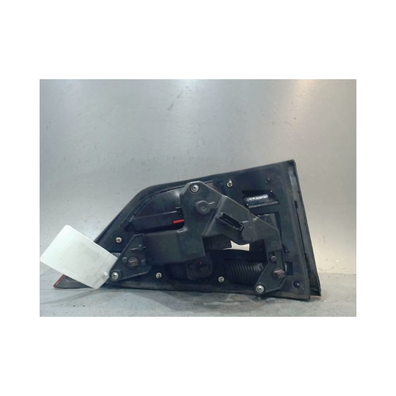 FEU ARRIERE INTERIEUR DROIT FORD GALAXY