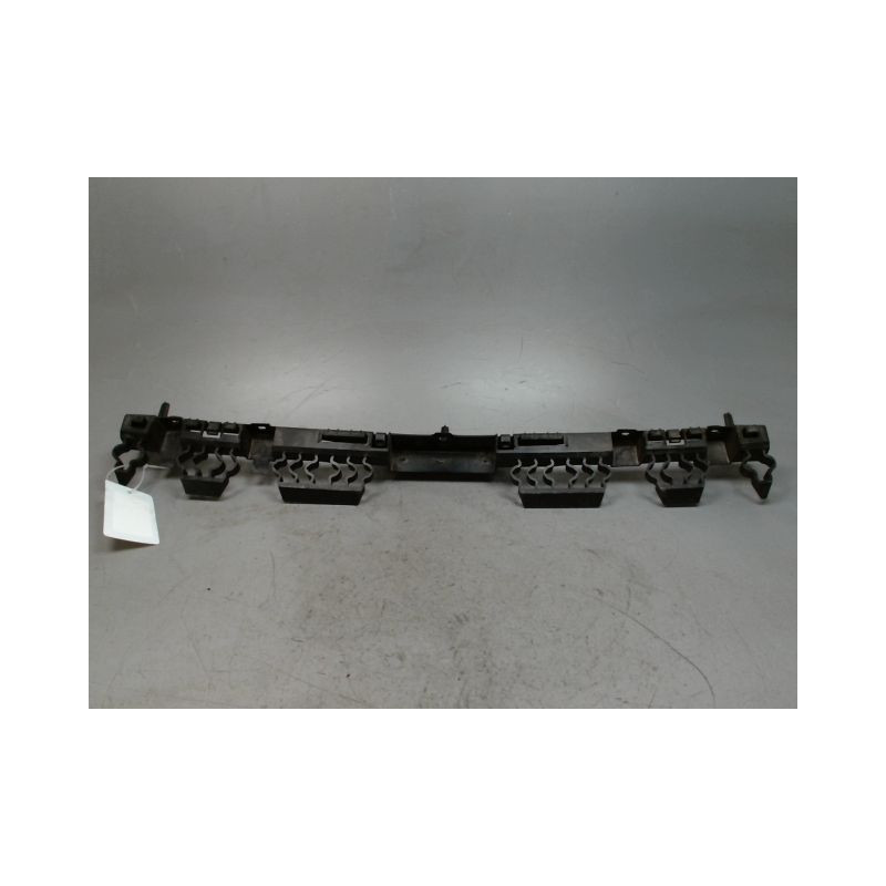 SUPPORT CENTRAL PARE-CHOC ARRIERE  RENAULT CLIO