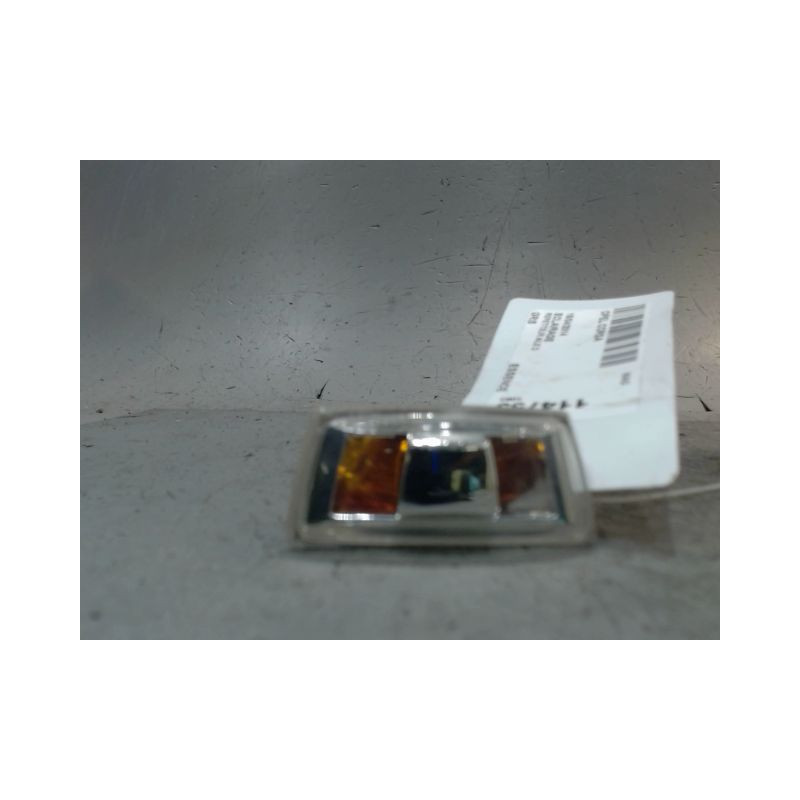 REPETITEUR AILE DROIT OPEL CORSA